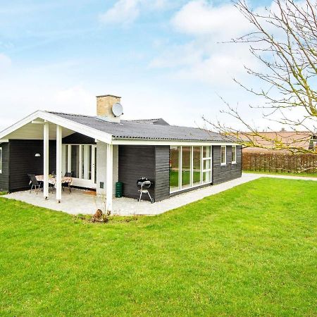 8 Person Holiday Home In Ebeltoft Exterior photo