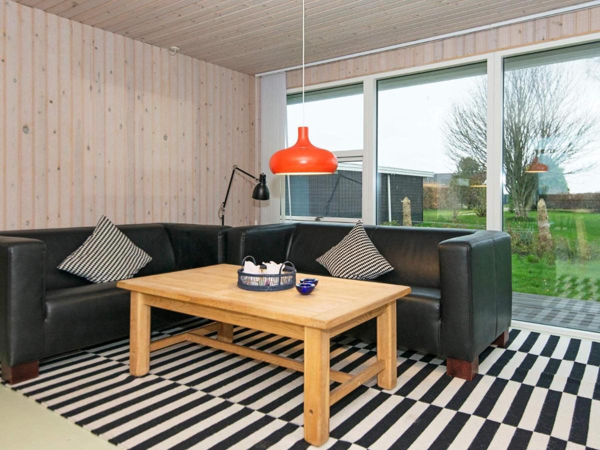 8 Person Holiday Home In Ebeltoft Exterior photo